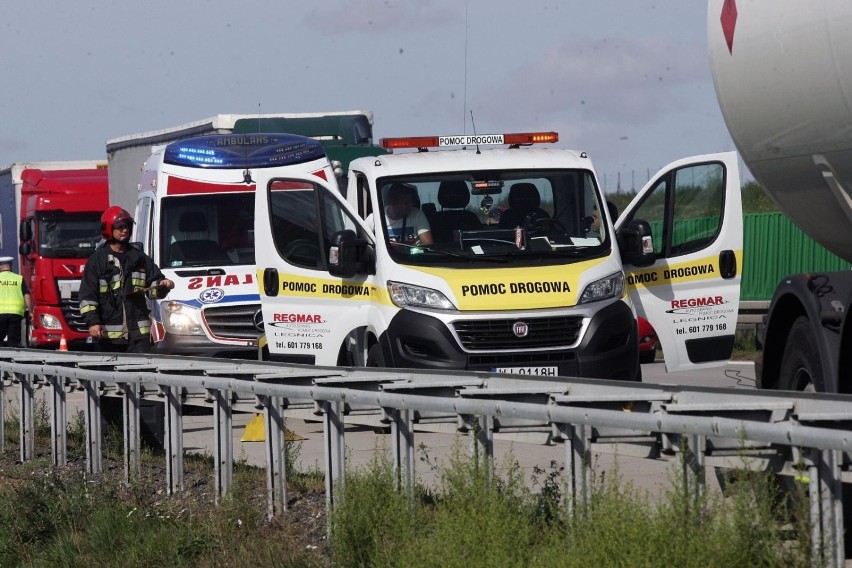Uwaga. Wypadek na autostradzie A4. Duże korki na trasie Wrocław - Legnica