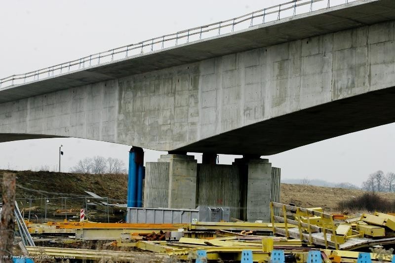 Tak powstaje nowy most na Odrze (ZDJĘCIA)