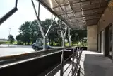 Remont dworca w Pińczowie prawie skończony. To jedna z najbardziej oczekiwanych przez mieszkańców inwestycji. Zobacz zdjęcia i film