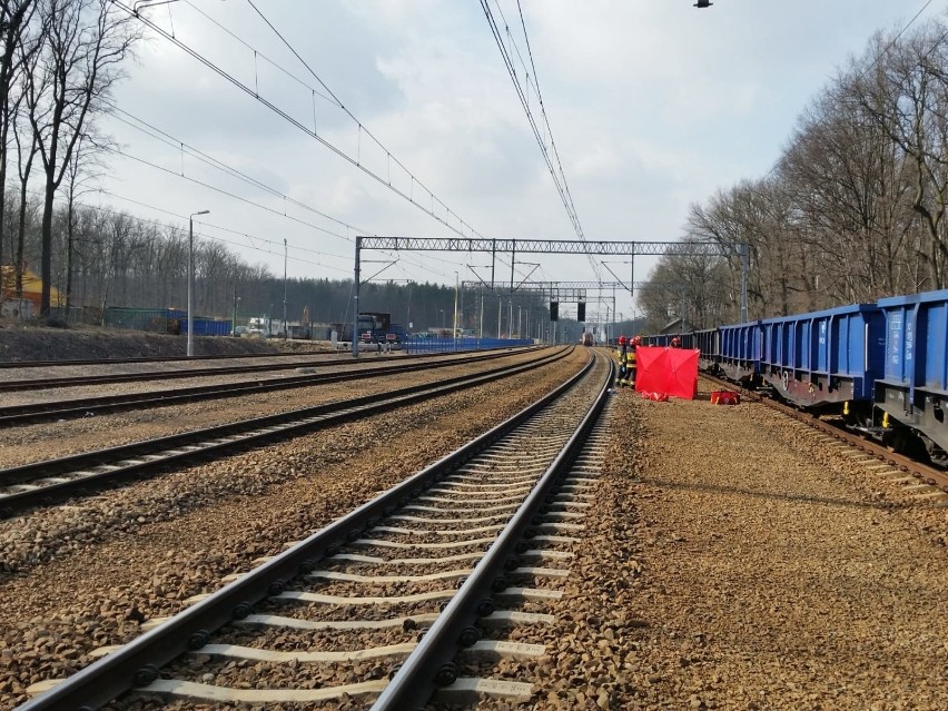 Tragedia na torach w Brzesku, mężczyzna zginął pod kołami pociągu