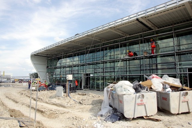 Lotnisko w Świdniku rośnie