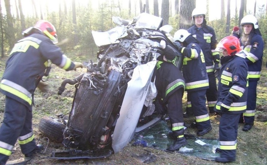 MOCHY.ŚWIĘTNO - wypadek na trasie (foto)