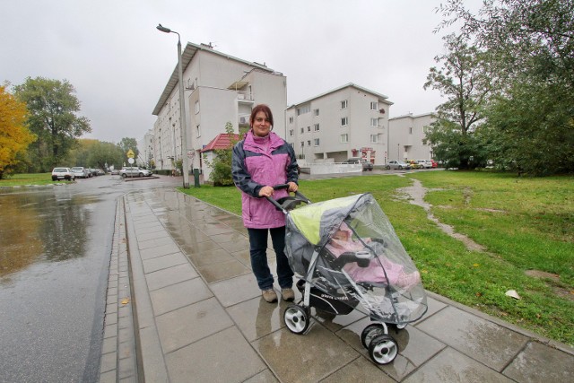 Monika Gałdyn: Przy ul. Padniewskiego nie ma placu zabaw