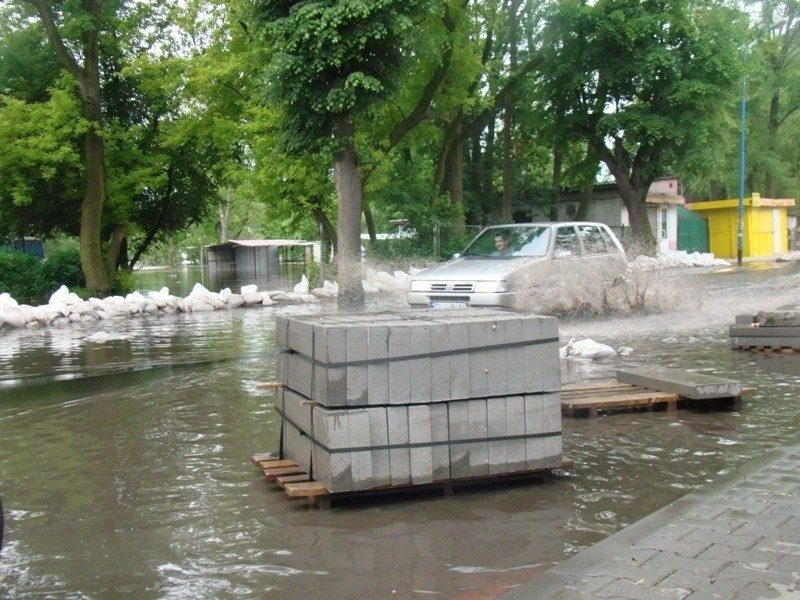 Powódź w Ścinawie (ZDJĘCIA INTERNAUTY)