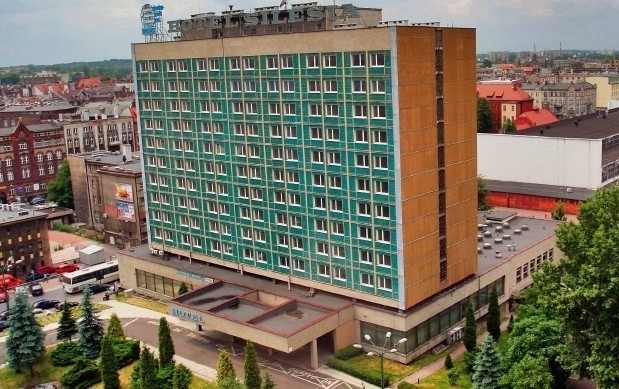 Hotel Silesia w centrum Katowic stoi pusty od 2006 roku