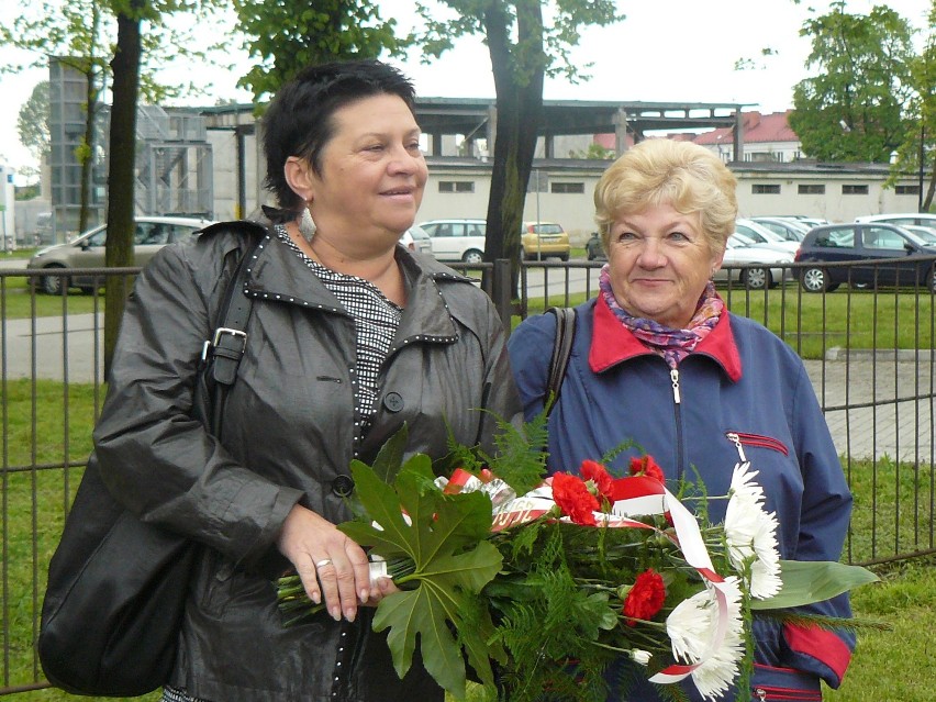 Krotoszyn - kwiaty w rocznicę Konstytucji 3 Maja