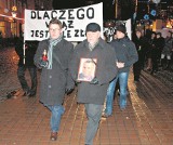 Wejherowo: Marszem przeciw przemocy uczcili pamięć Piotra Trepczyka (ZDJĘCIA)