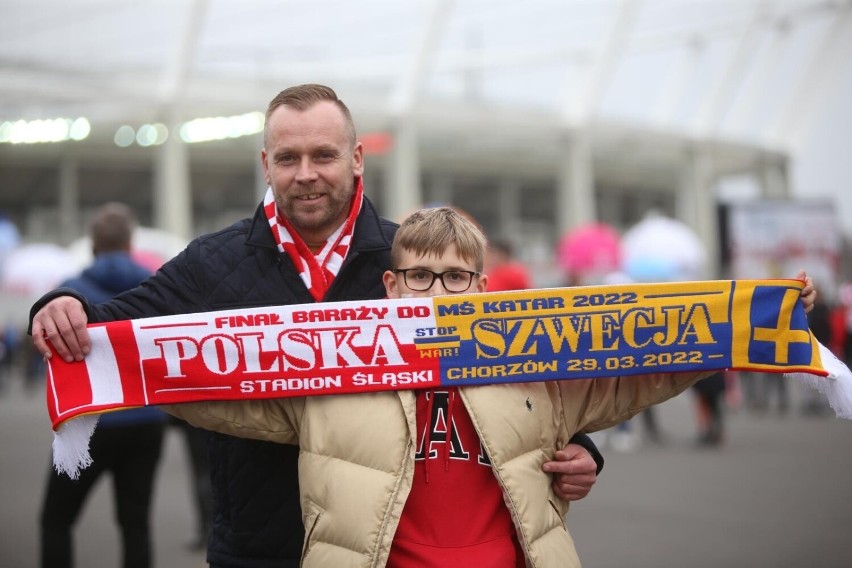 Kibice reprezentacji Polski przed meczem ze Szwecją na...