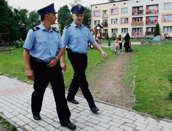 Policjanci za godzinę mogą dorobić 20 złotych