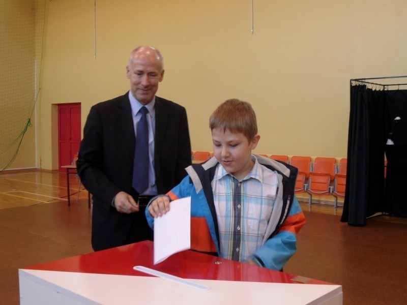 Mirosław Duży już po głosowaniu [FOTO]