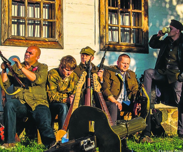 W czasie imprezy partyzanckie i patriotyczne piosenki z płyty „Gloria Victis” zagra grupa Lustro