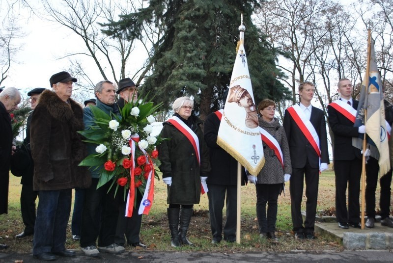 Poznań: Młodzież uczciła 94. rocznicę zdobycia Ławicy przez powstańców wielkopolskich 