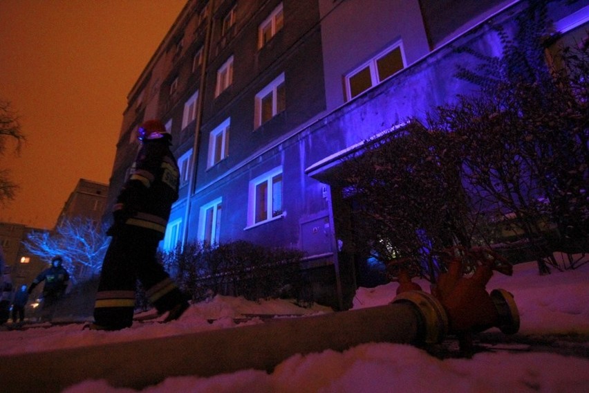 Wrocław: Pożar przy ul. Kościuszki. Jedna osoba ranna (ZDJĘCIA)