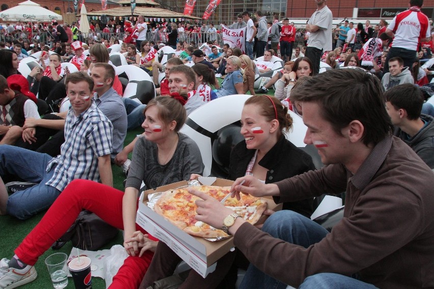 Euro 2012: Łodzianie kibicowali w Manufakturze i Porcie Łódź [ZDJĘCIA]