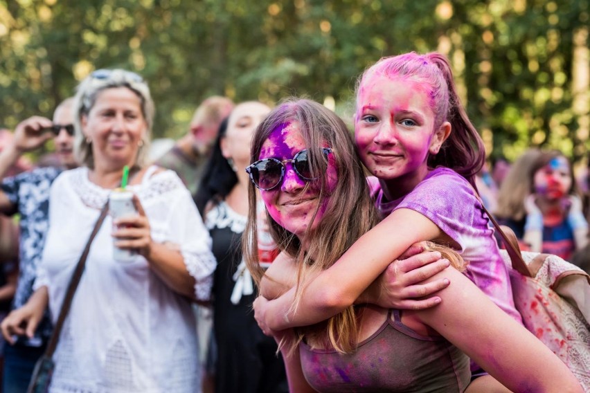 Pożegnanie Lata i kolorowy Holi Festival w Myślęcinku w Bydgoszczy [zdjęcia]