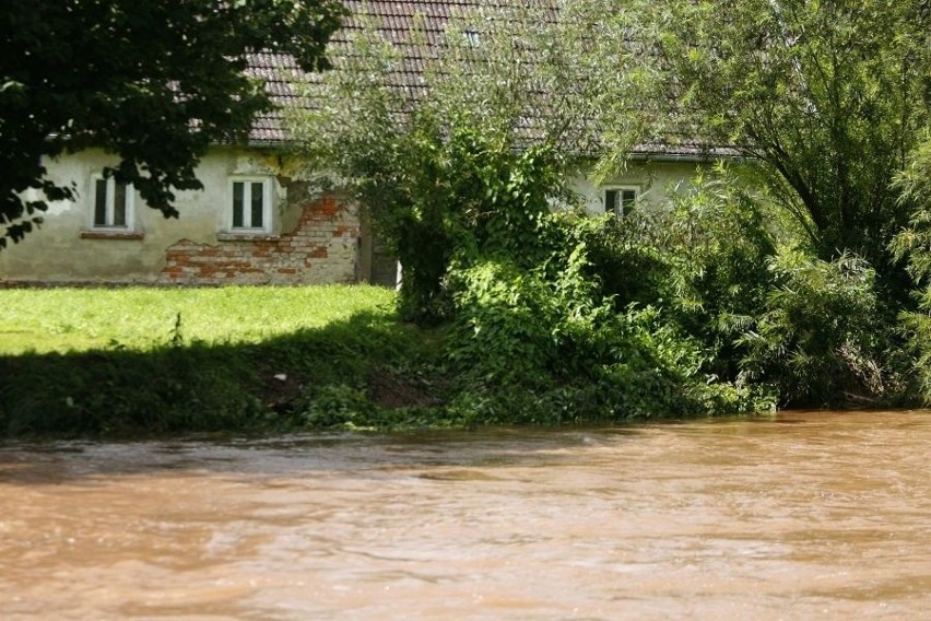 Radków: Mieszkańcy sprzątają po nawałnicy (Zdjęcia)