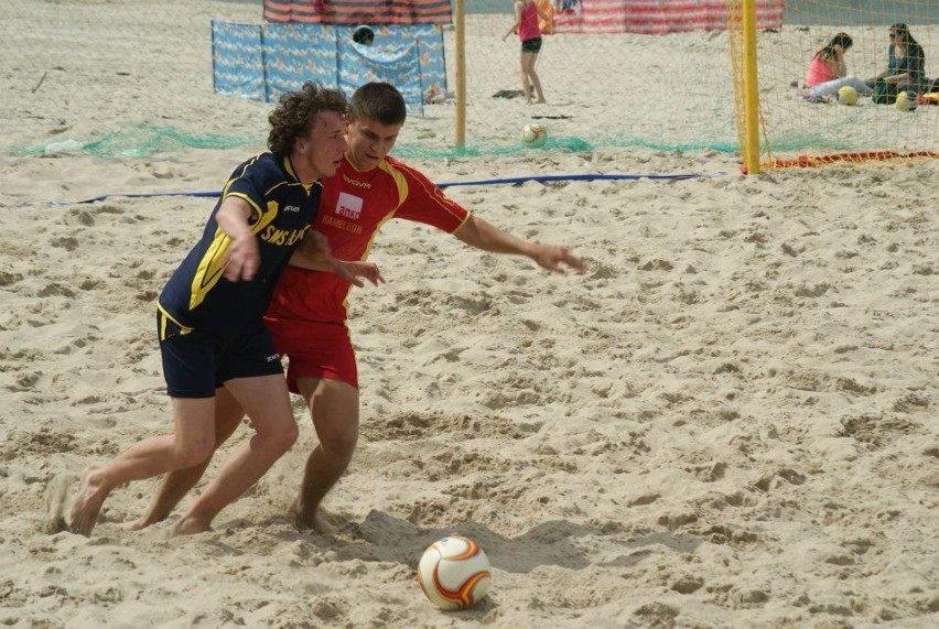 Piłka nożna plażowa. Eliminacje do Pucharu Polski odbyły się na plaży w Sztutowie