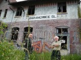 Dworzec PKP Baranowice: Budynek nie został wyburzony. Będzie sprzedany?