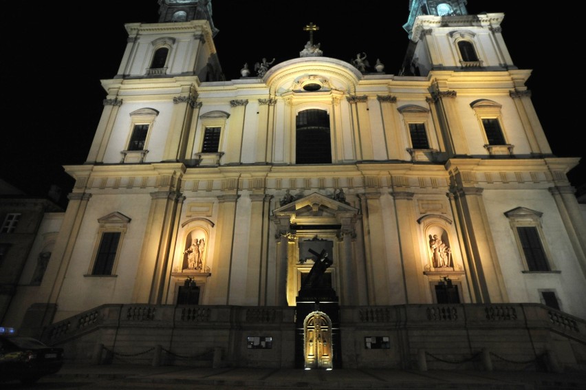 Krakowskie Przedmieście nocą. Wirtualny spacer przed wielką...