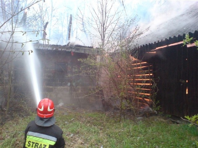 Do jednego z około 30 pożarów doszło w Porębie Spytkowskiej tydzień przed świętami Wielkanocnymi. Spaliła się wtedy duża stodoła i znajdujący się w niej sprzęt rolniczy