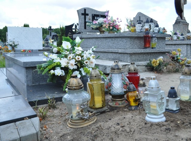 Ksiądz Bogusław P. podpalił się na cmentarzu w Łopienniku