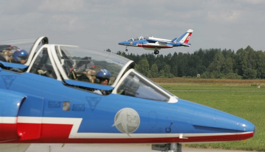 Grupa akrobacyjna Patrouille de France w Katowicach 18 sierpnia 2009 r.