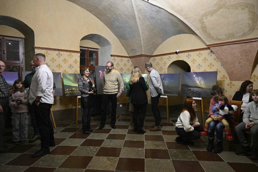 Wystawa Nocą widać więcej w Chełmnie. Zobacz zdjęcia i wideo