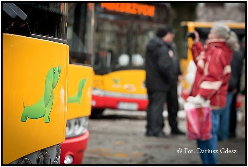 Wałbrzych: Nowe autobusy zaprezentowane. Pojadą od kwietnia (ZDJĘCIA)