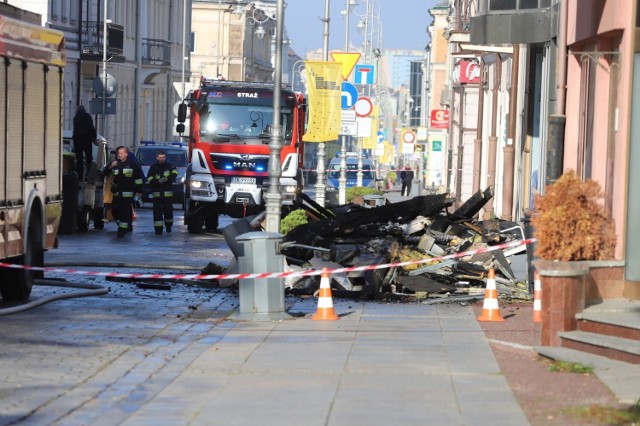 Zniszczenia po pożarze w kamienicy przy ulicy Sienkiewicza w Kielcach są ogromne. Zobaczcie w dalszej części galerii >>>