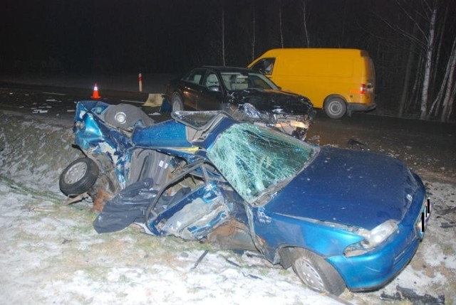 11 stycznia w Liśniku (pow. kraśnicki) 24-latek kierujący hondą zderzył się z mercedesem. Zginął na miejscu.Kierowca hondy zginął w wypadku w Liśniku (ZDJĘCIA)