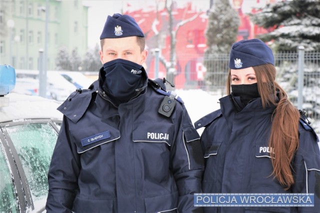 Policjanci, którzy brali udział w akcji ratunkowej