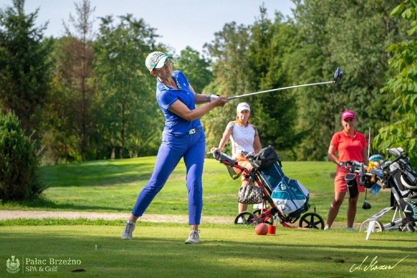 Turniej dla golfistek „Brunetki, Blondynki, czyli Metamorfozy by Drogerie Jasmin” już w dniach 14-16 sierpnia w Hotel & SPA Pałac Brzeźno