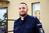 Oto głogowski policjant, który uratował chłopca. Wiedział, jak pomóc dławiącemu się dziecku