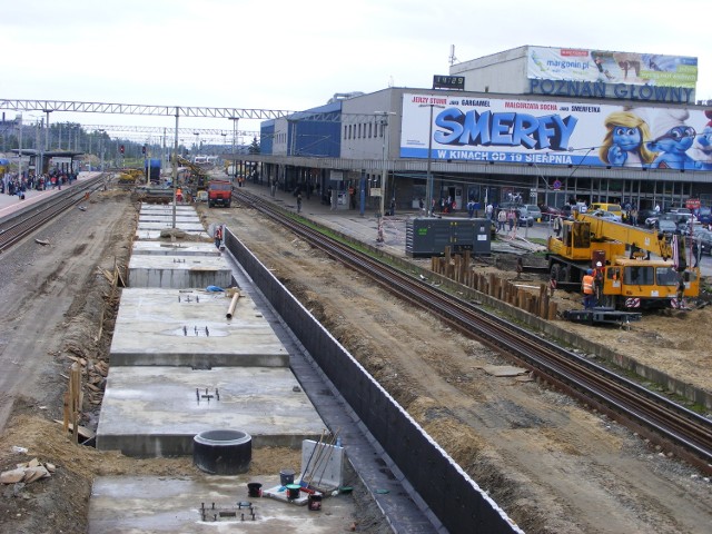 Tak wyglądały fundamenty pod budowany właśnie dzisiaj gmach nowego poznańskiego dworca kolejowego