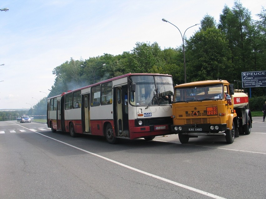 Karambol w Dąbrowie Górniczej. Spokojnie, to tylko ćwiczenia [ZDJĘCIA i WIDEO]