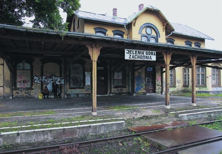 Jelenia Góra. Na dworcu Jelenia Góra Zachodnia od dawna...