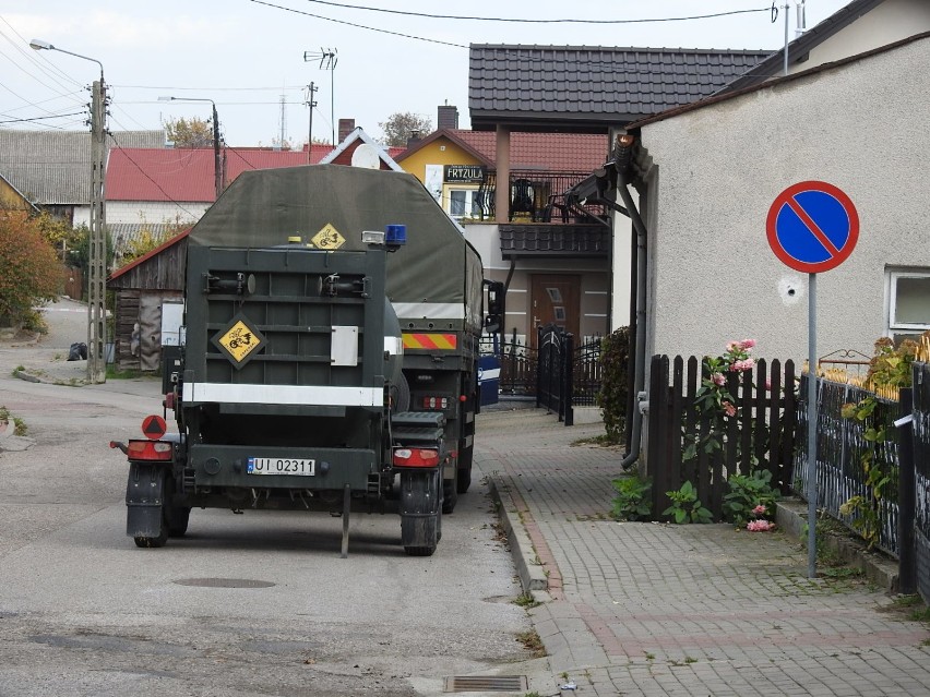 Na prywatnej posesji w Kolnie znaleziono dwa niewybuchy. Ewakuowano mieszkańców [zdjęcia,video]