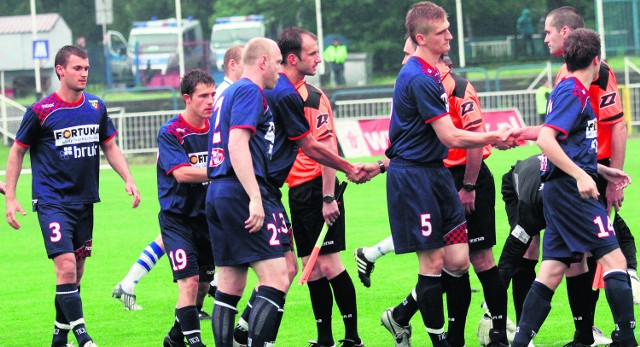 Piłkarze Odry żegnają się z I ligą, a być może także z futbolem na ogólnopolskim szczeblu rozgrywek, bo nie wiadomo czy w lipcu zespół zagra w II lidze