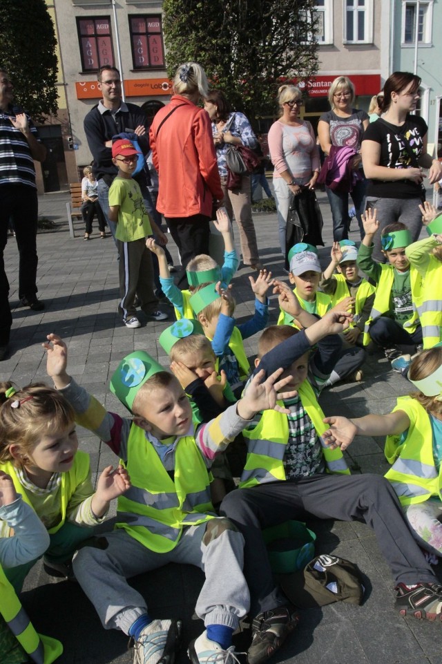 Sprzątanie świata w Pucku - 2014. Finał na starówce