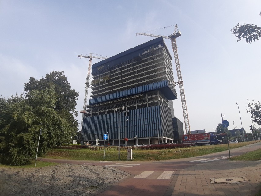 Budowa wieżowca .KTW II w Katowicach