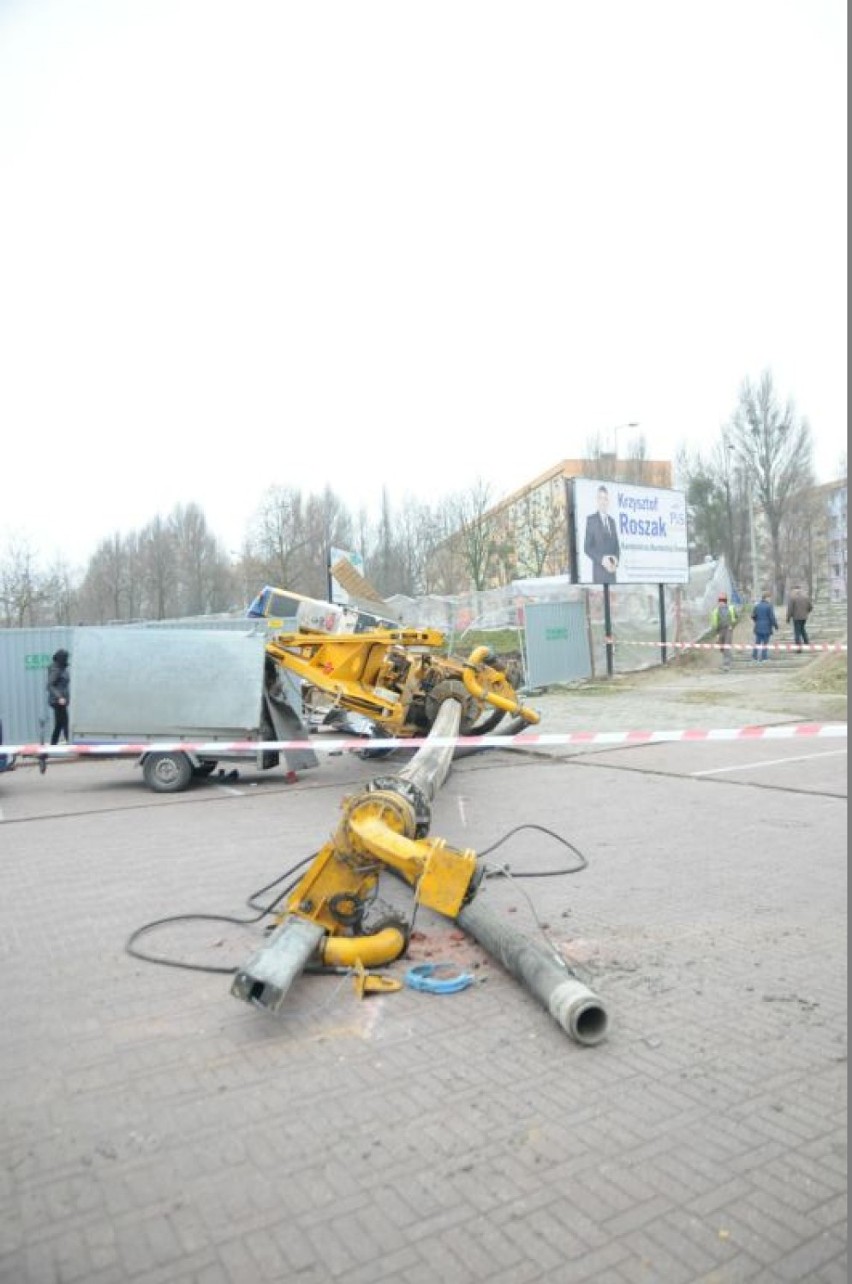 Wypadek na budowie Nowego Targu w Śremie 26.11.2014