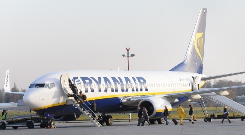 Pasażer zmarł na pokładzie samolotu do Łodzi