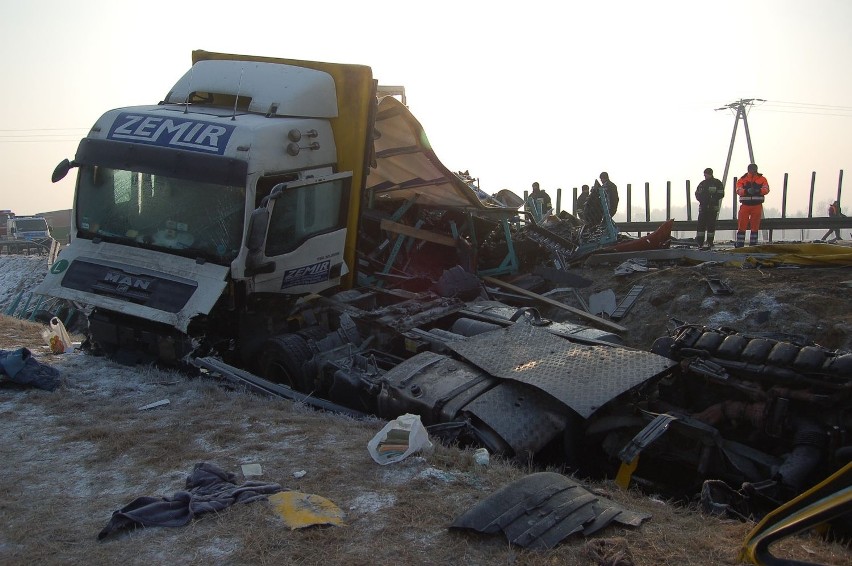 Tragiczny wypadek na autostradzie A4. (ZOBACZ ZDJĘCIA)