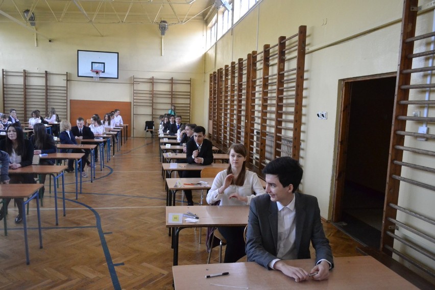 Egzamin gimnazjalny w Gimnazjum nr 16 w Sosnowcu [ZDJĘCIA]