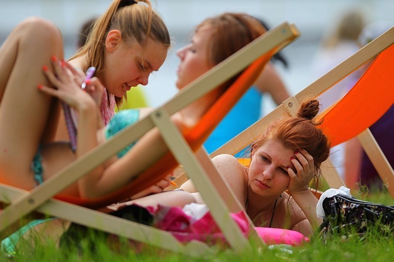 Poznaniacy wypoczywają nad Rusałką i Strzeszynkiem