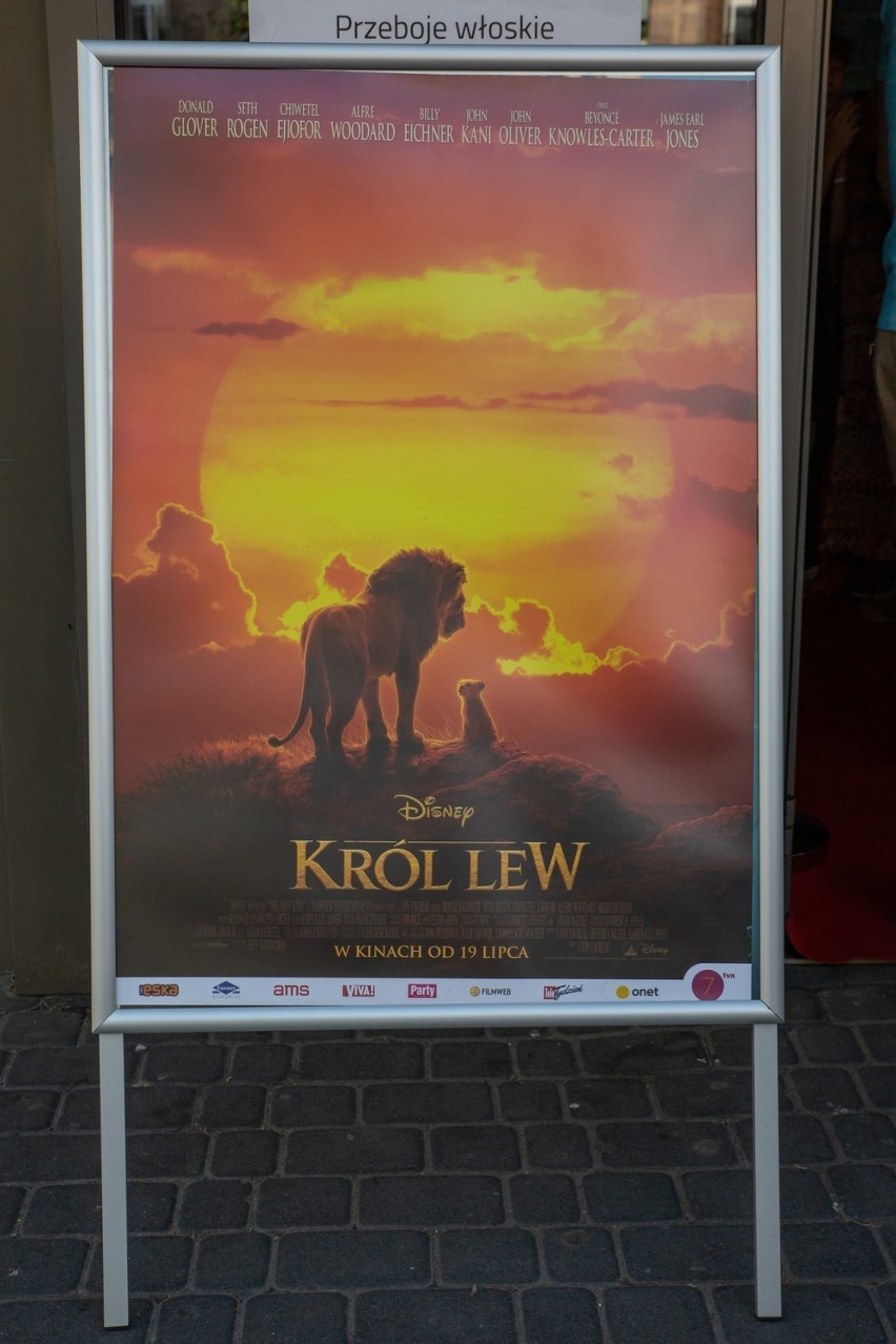 Krakowianie już widzieli "Króla Lwa".  Na przedpremierę do Kijowa ściągnęły tłumy