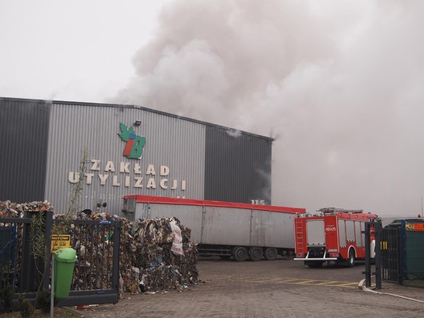 Nowy Targ: pożar sortowni śmieci [ZDJĘCIA]