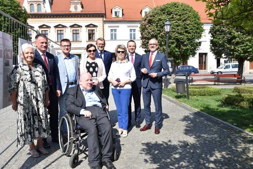 Na wyjazdowym posiedzeniu obradowała w Kluczborku senacka...