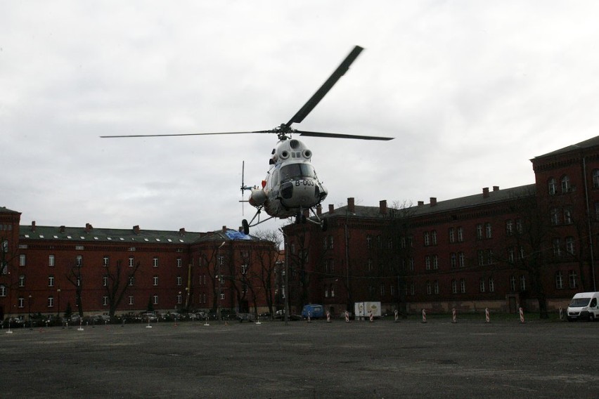 Policyjny helikopter lądował w Legnicy