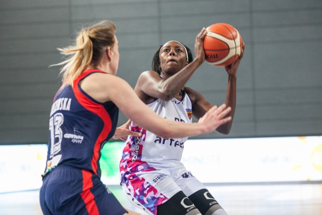 25.01.2017 bydgoszcz sport koszykowka artego basket 90 gdynia mecz bernice mosby fot. filip kowalkowski/polska press